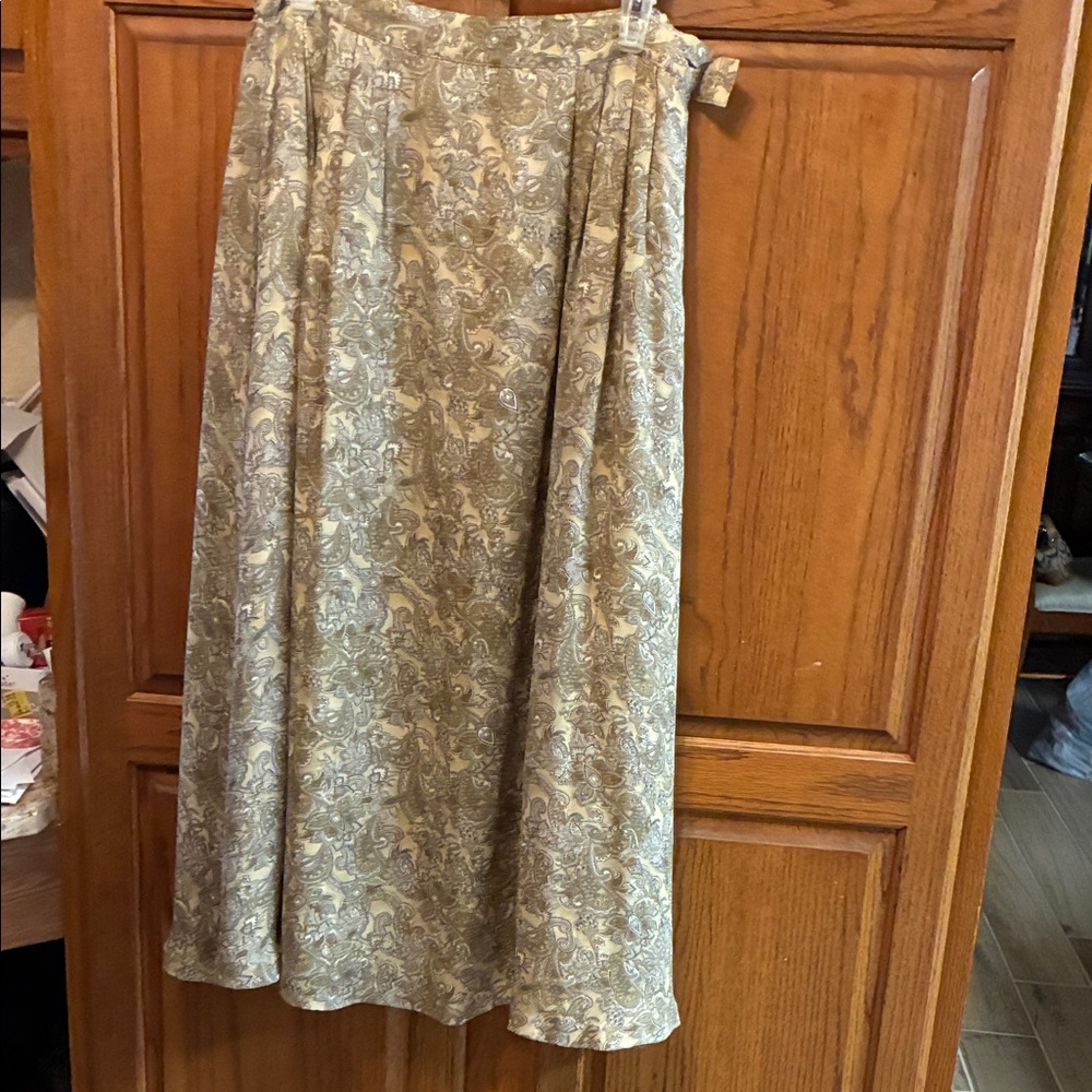 Orvis Paisley Maxi Skirt in Cream and Tan size 16